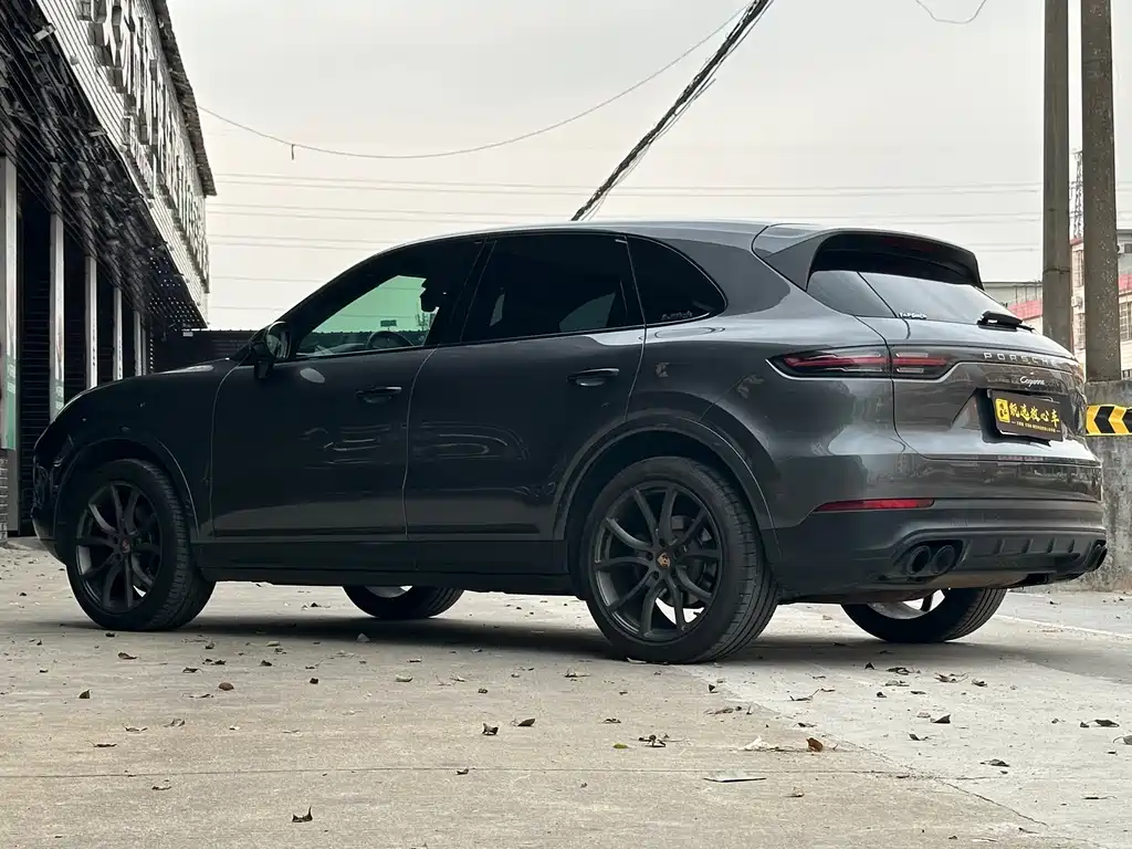 Porsche Cayenne 2018 — фото 6