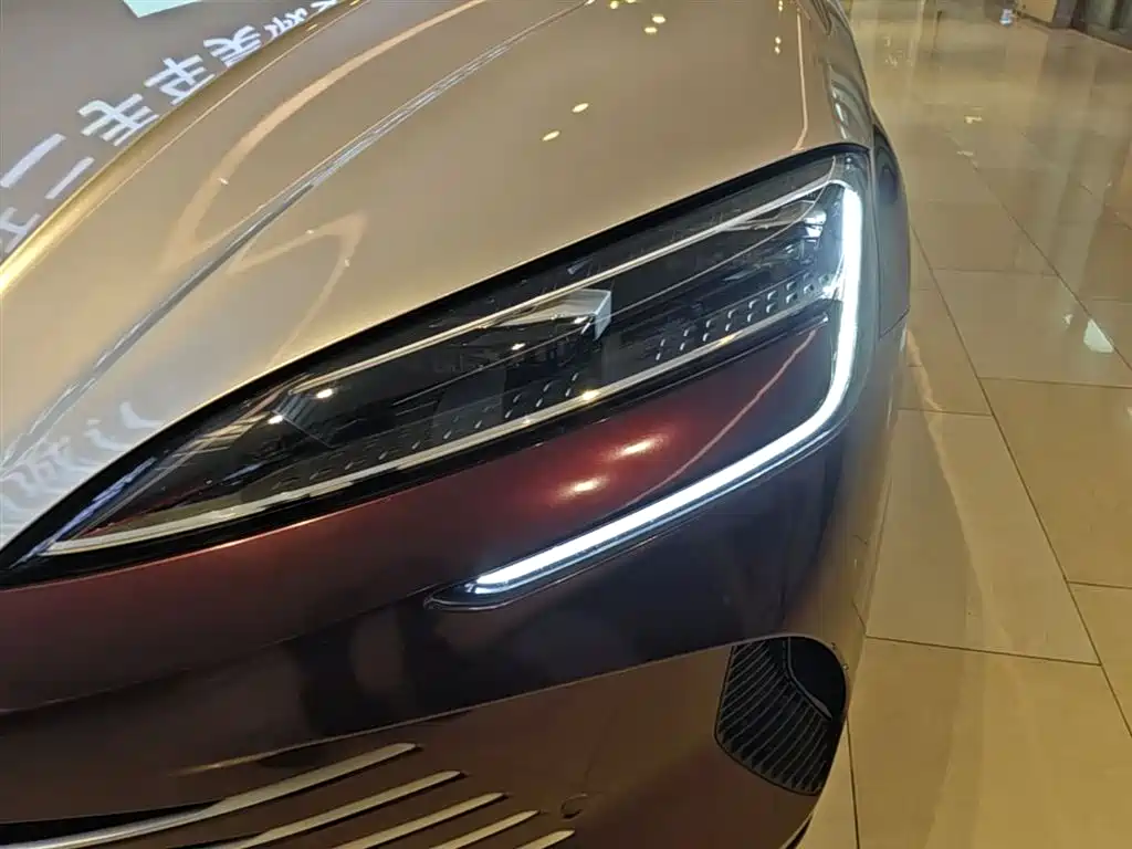 BYD Seal 07 DM-i 2024 — фото 24
