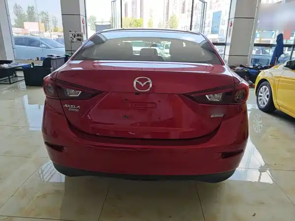 Mazda 3 Axela 2018
