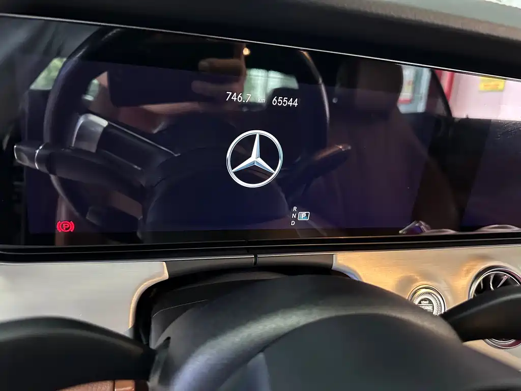 Mercedes-Benz E-Class 2023 — фото 5