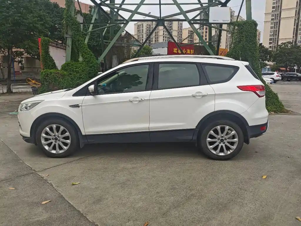 Ford Kuga 2016