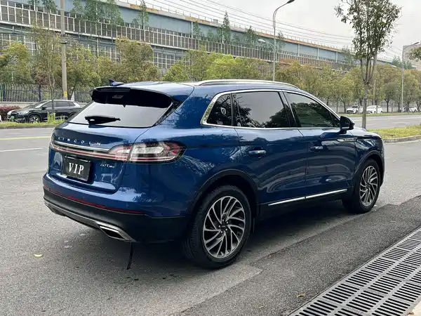 Lincoln Nautilus 2021
