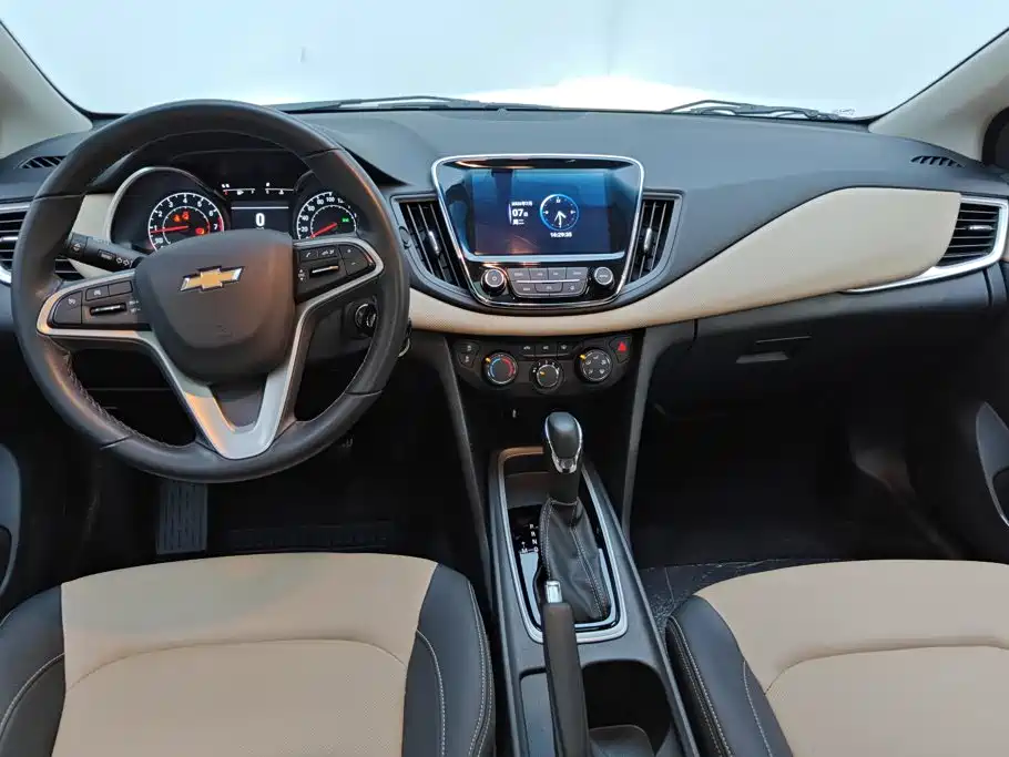 Chevrolet Cruze 2022 — фото 12