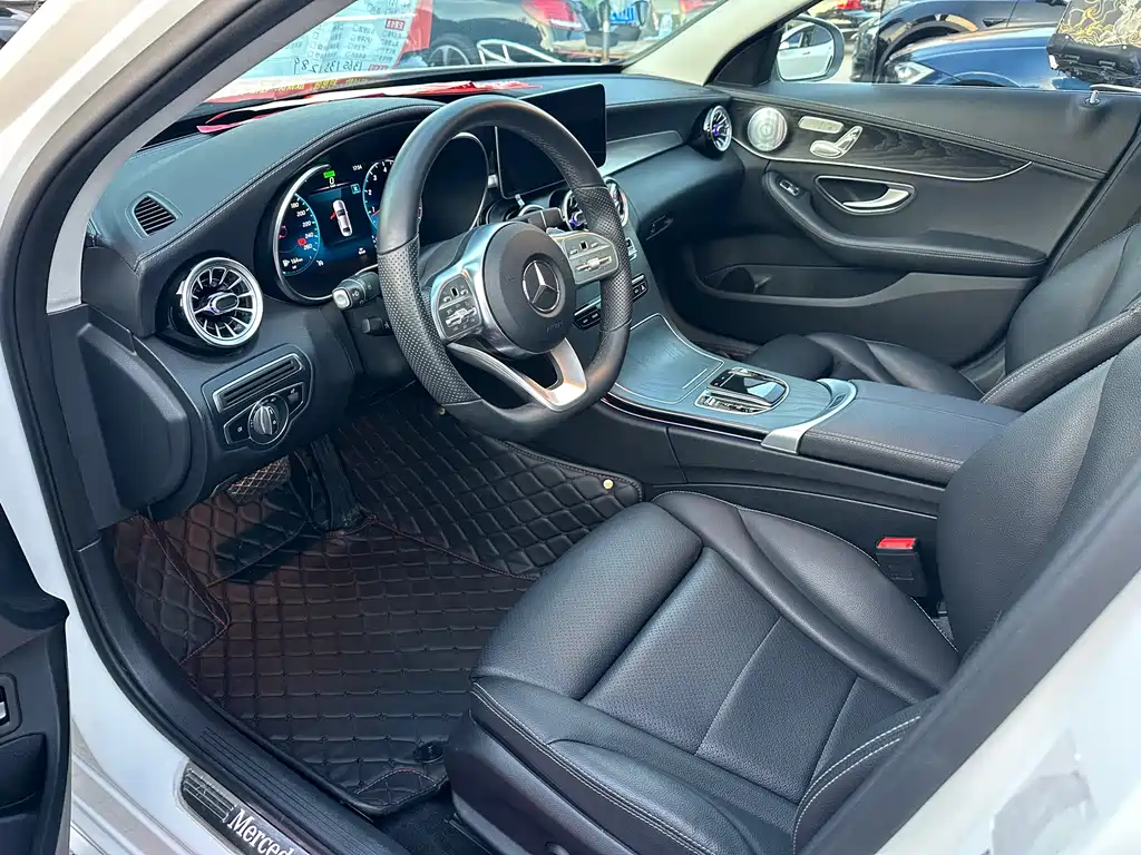 Mercedes-Benz C-Class 2021