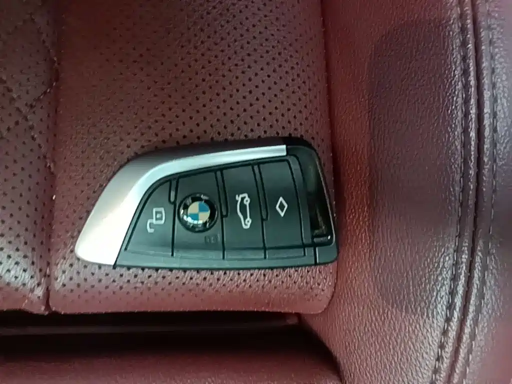 BMW i3 2023 — фото 9