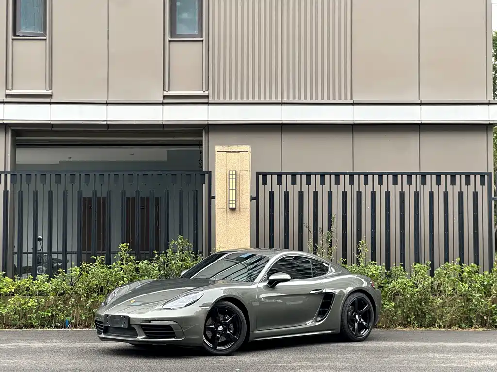 Porsche 718 2022 — фото 1
