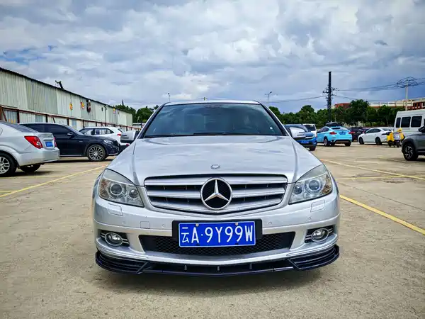 Mercedes-Benz C-Class 2010