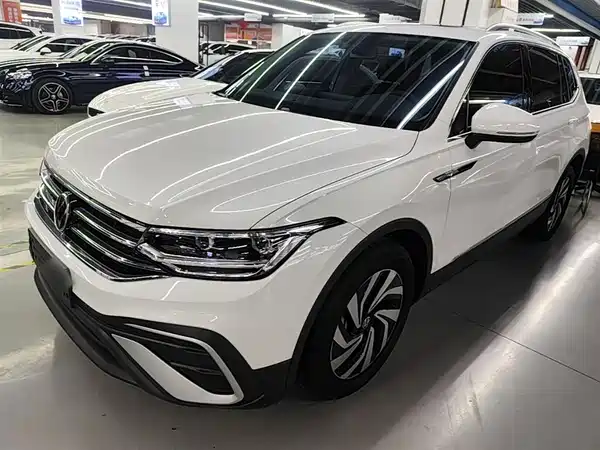 Volkswagen Tiguan L 2024