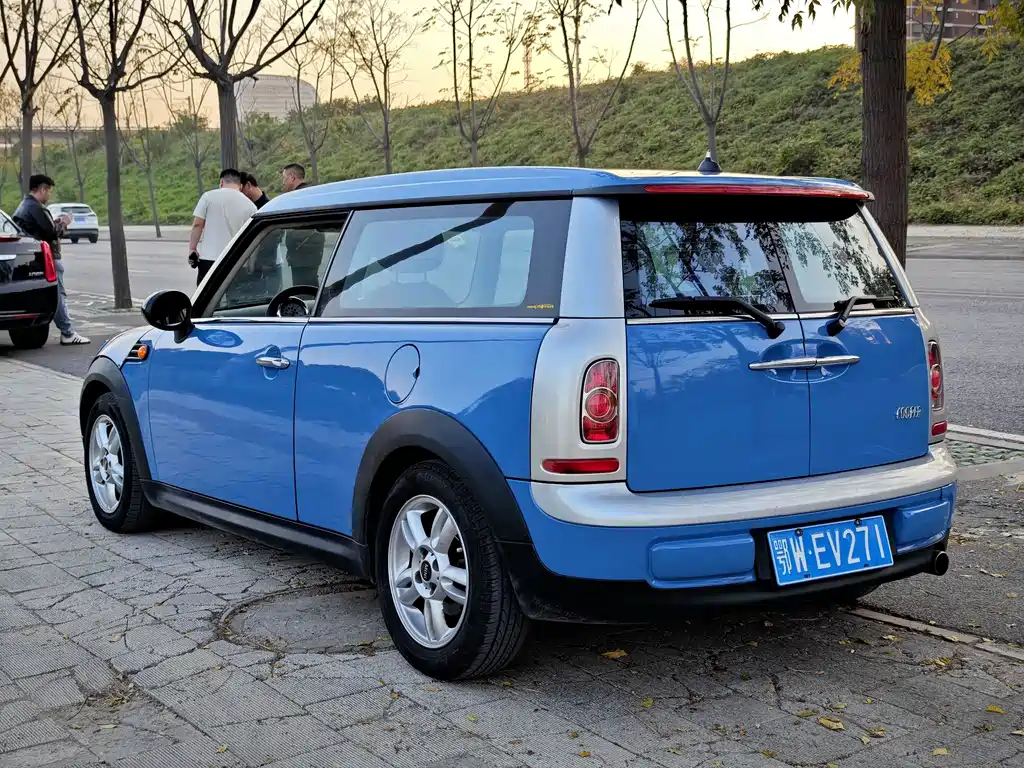 MINI Clubman 2013 — фото 15