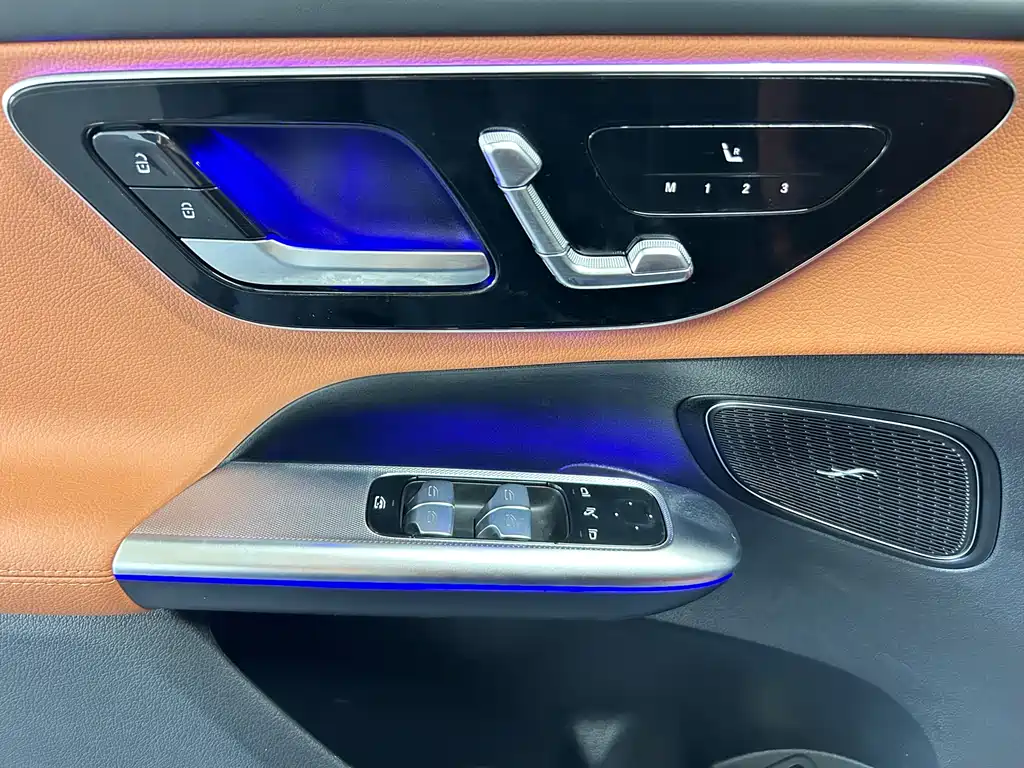Mercedes-Benz GLC 2024 — фото 13
