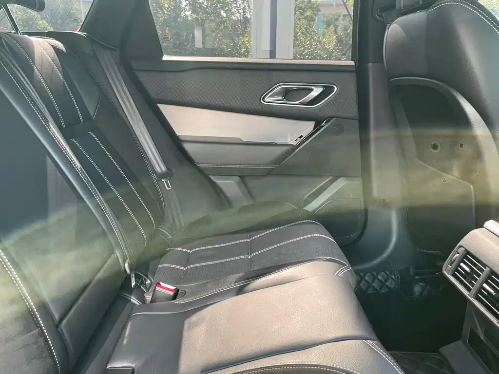Land Rover Range Rover Velar 2018 — фото 14