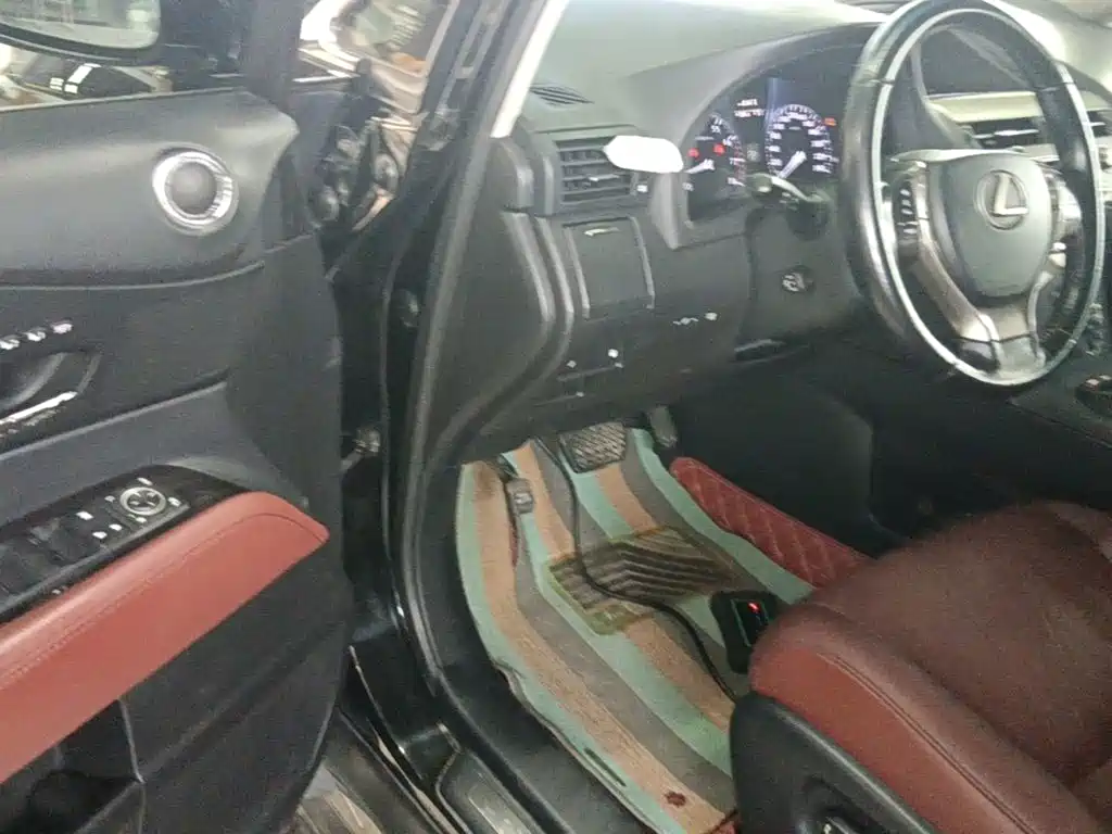 Lexus RX Classic 2015 — фото 16