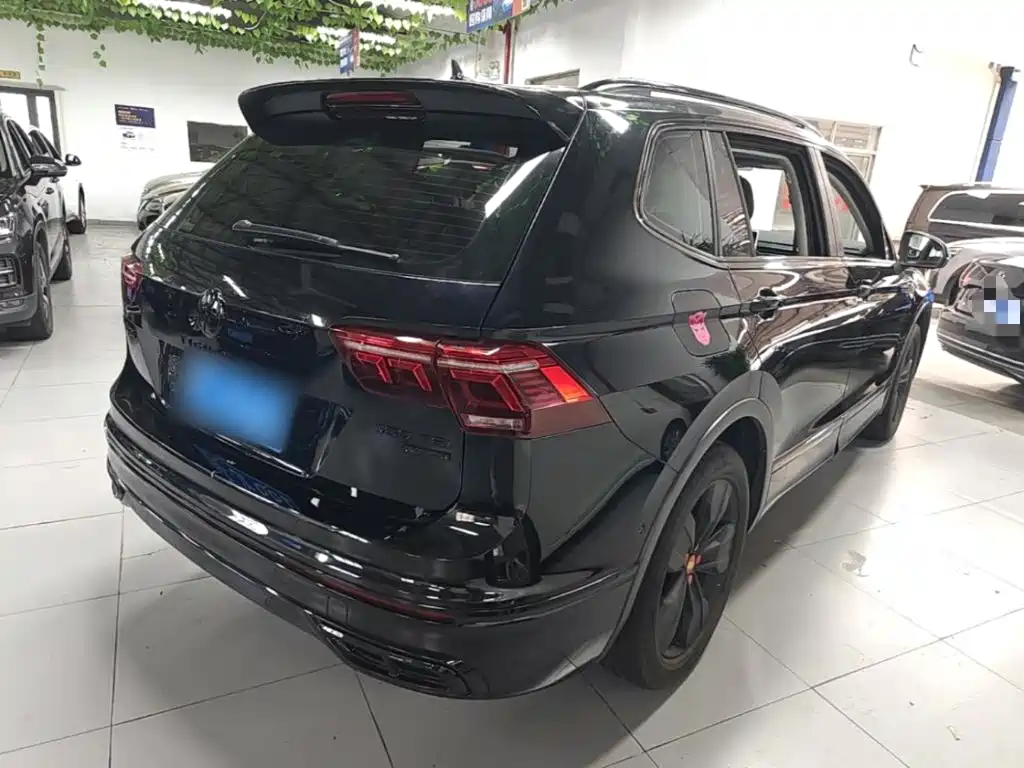 Volkswagen Tiguan L 2022