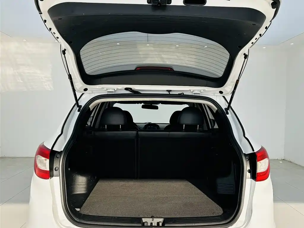 Hyundai ix35 2015 — фото 24
