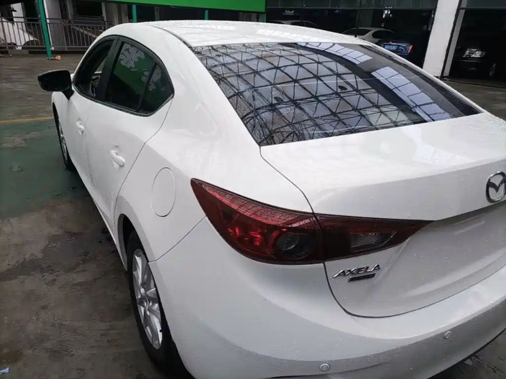 Mazda 3 Axela 2015 — фото 5