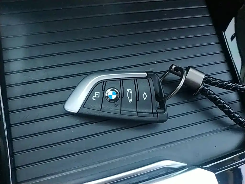 BMW X3 2019 — фото 9