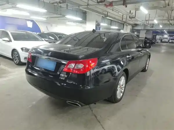 Hongqi H7 2015
