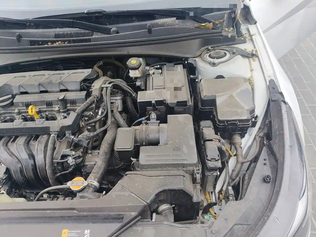 Hyundai Elantra 2023 — фото 23