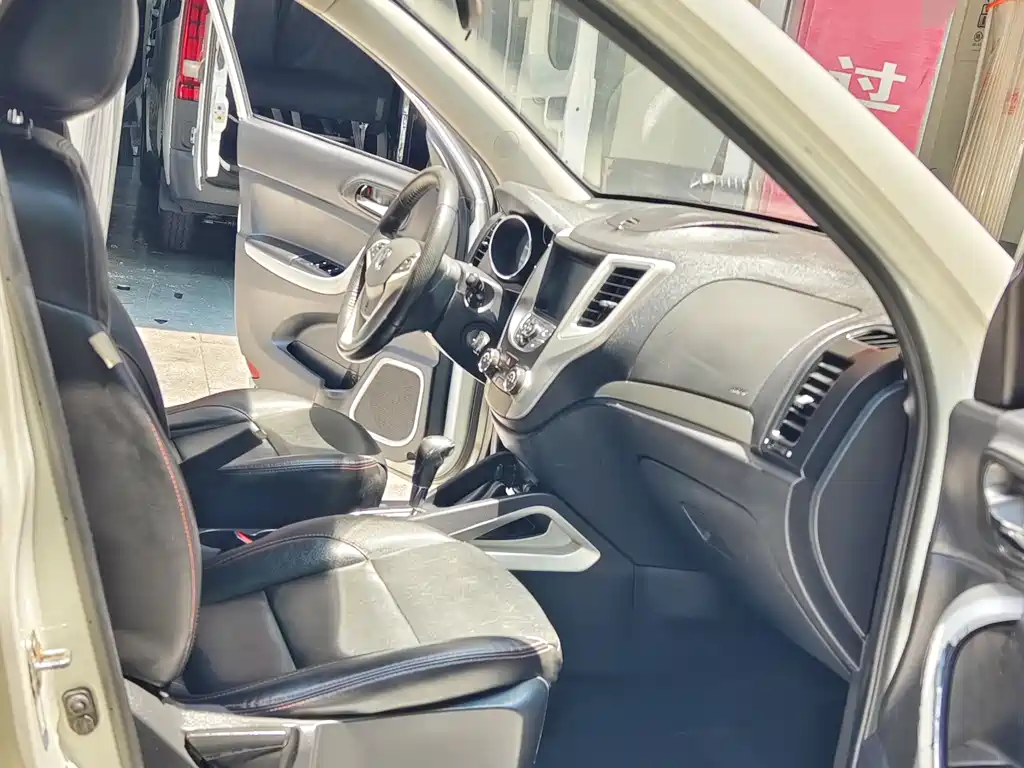 Changan CS35 2015