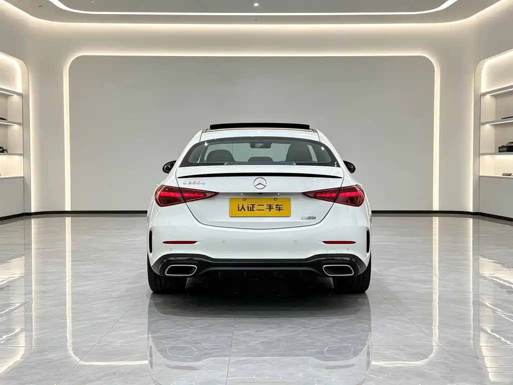 Mercedes-Benz C-Class 2024