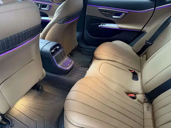 Mercedes-Benz E-Class 2024