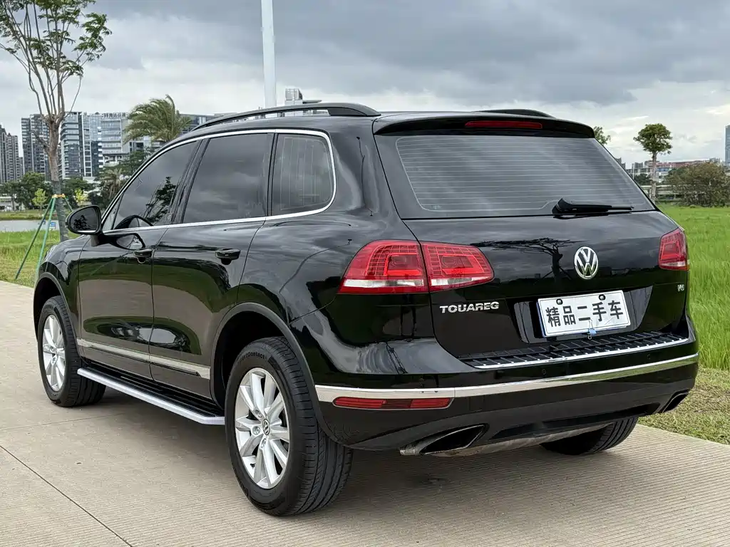 Volkswagen Touareg 2017 — фото 6