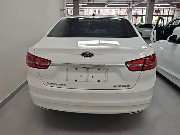 Ford Escort 2017