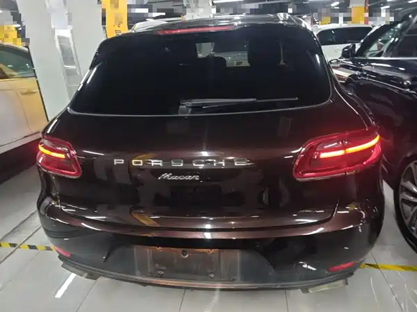 Porsche Macan 2014