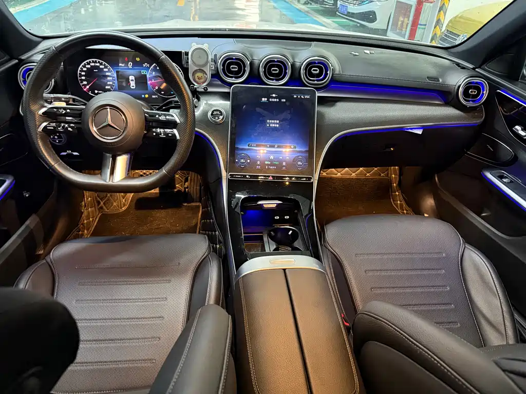 Mercedes-Benz C-Class 2023 — фото 11