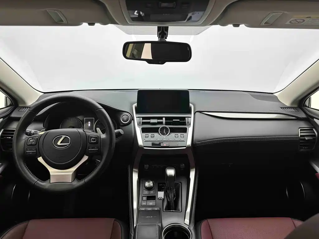 Lexus NX 2021 — фото 15