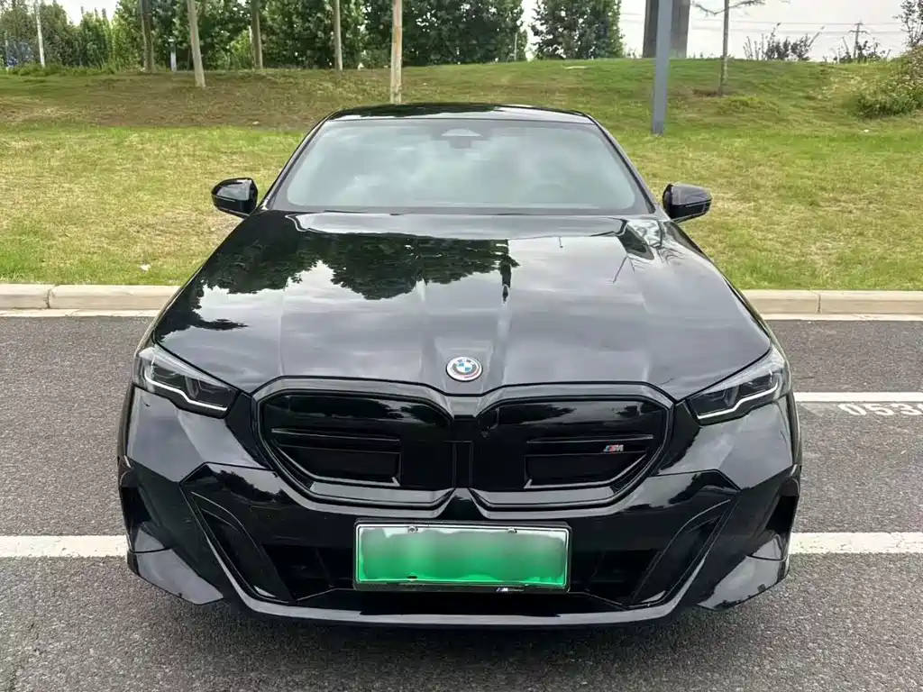BMW i5 2025 — фото 2