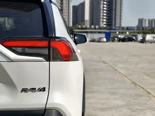 Toyota RAV4 2022