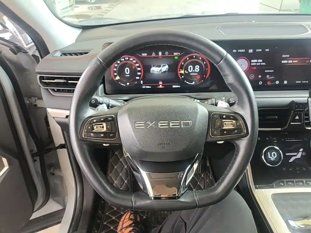 Exeed Lingyun 2022 — фото 11