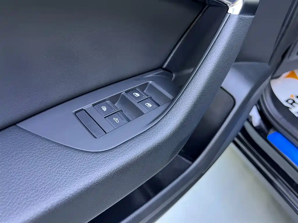 Audi A6L 2021 — фото 18