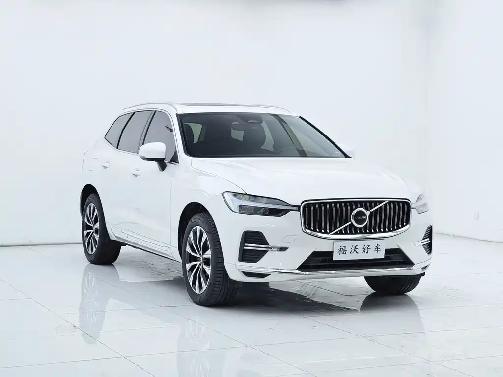 Volvo XC60 2024 — фото 3