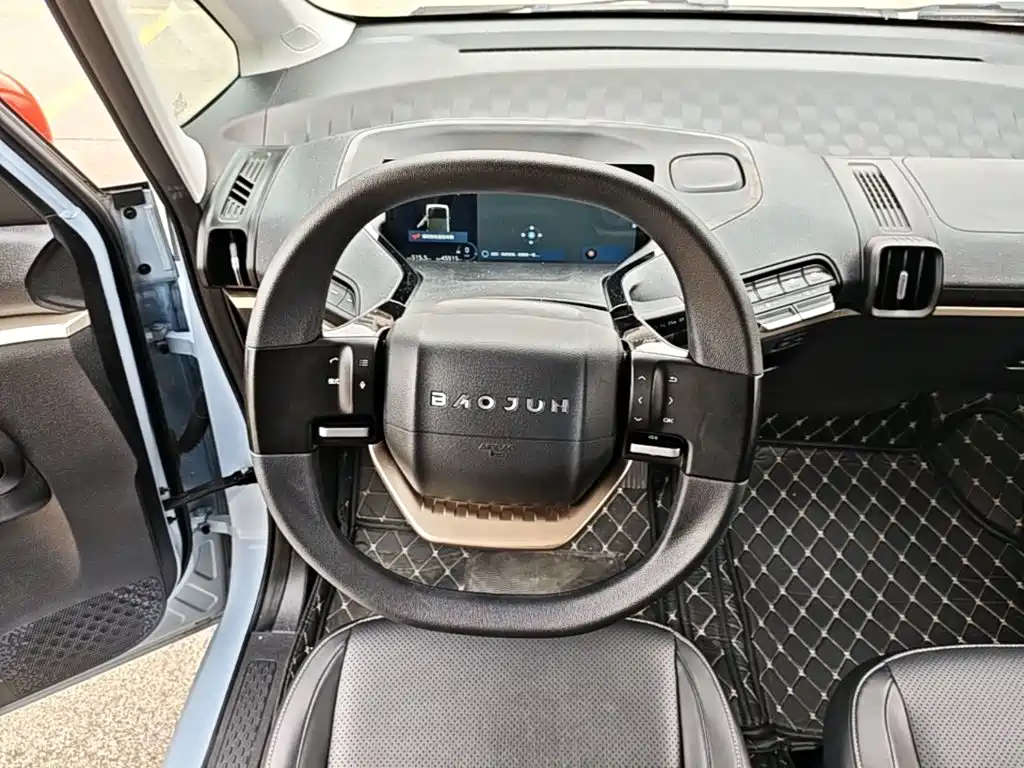 Baojun KiWi EV 2022 — фото 17