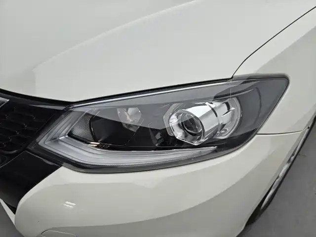 Nissan Tiida 2020 — фото 10