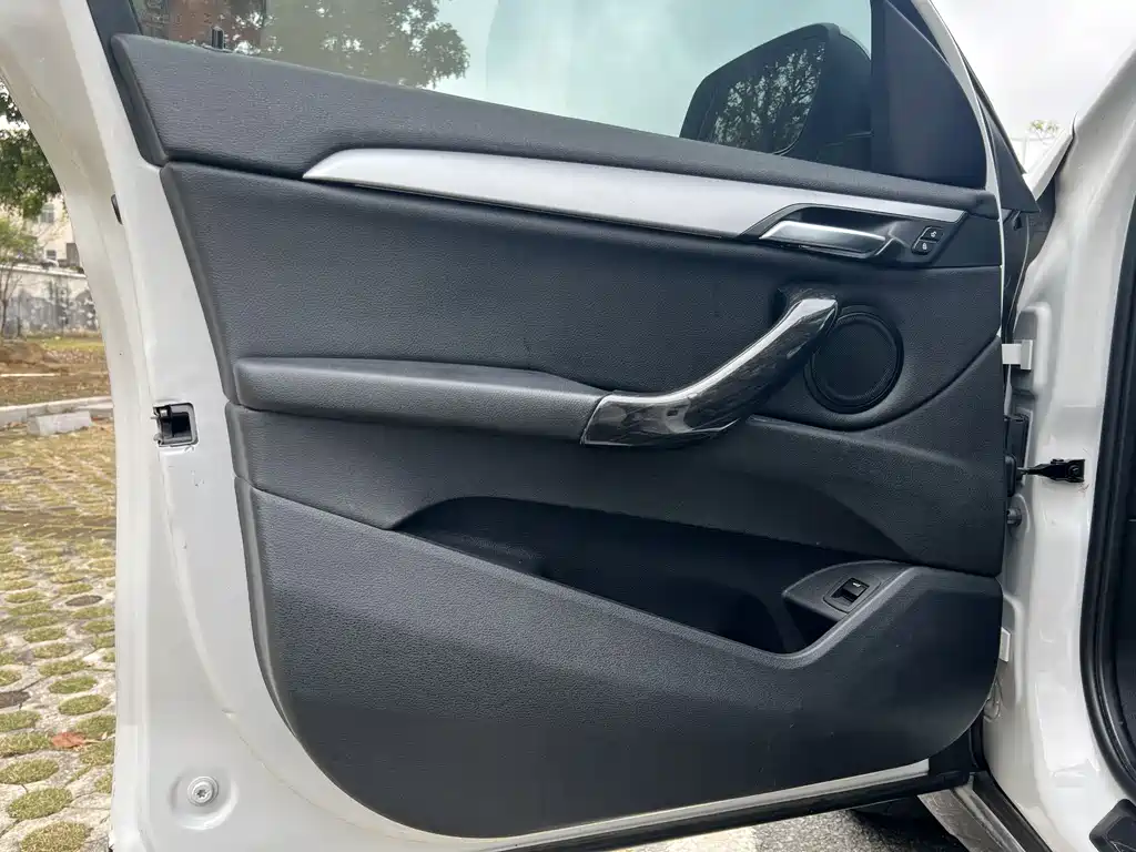 BMW X1 2018 — фото 13
