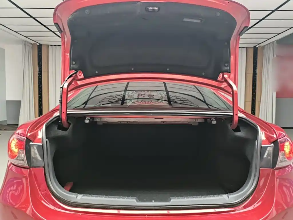 Mazda Atenza 2015 — фото 19