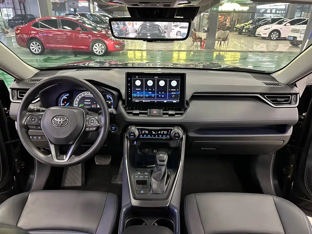 Toyota Wildlander 2021 — фото 11