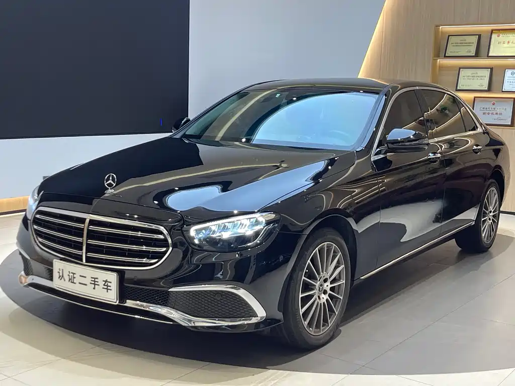 Mercedes-Benz E-Class 2022