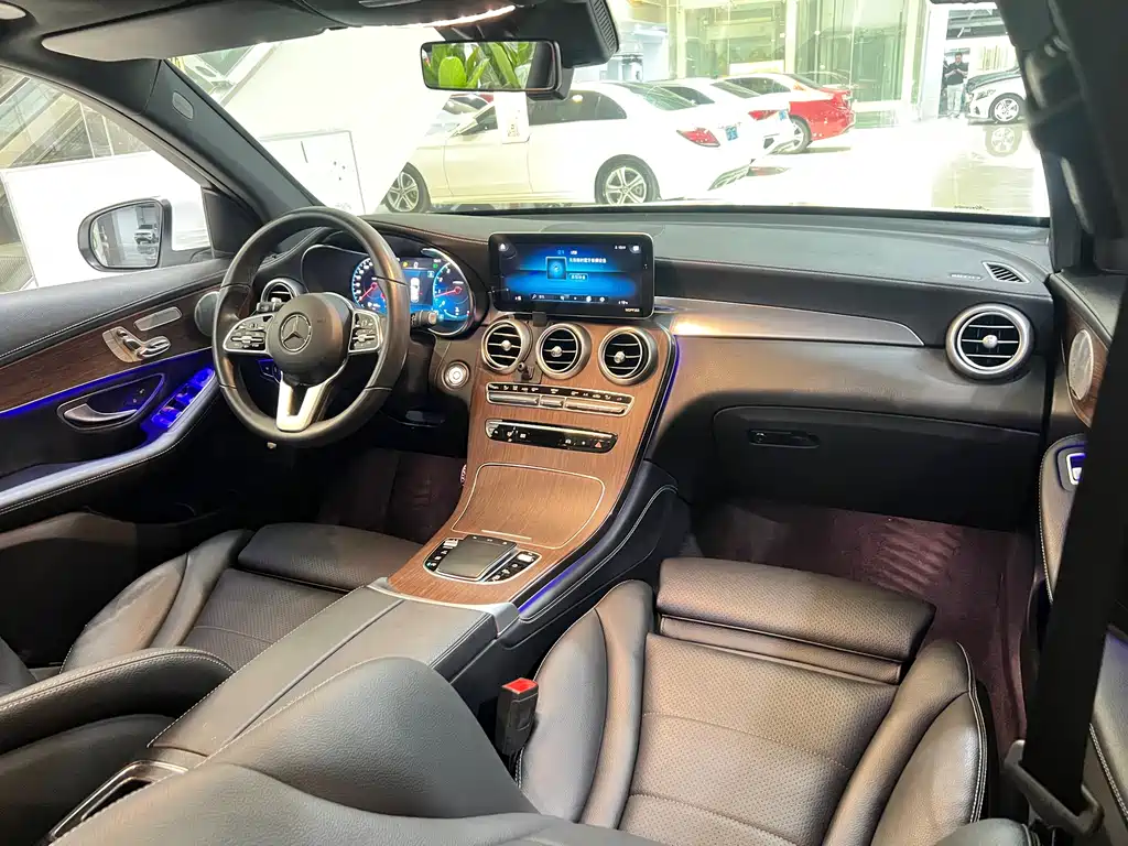 Mercedes-Benz GLC 2021 — фото 10