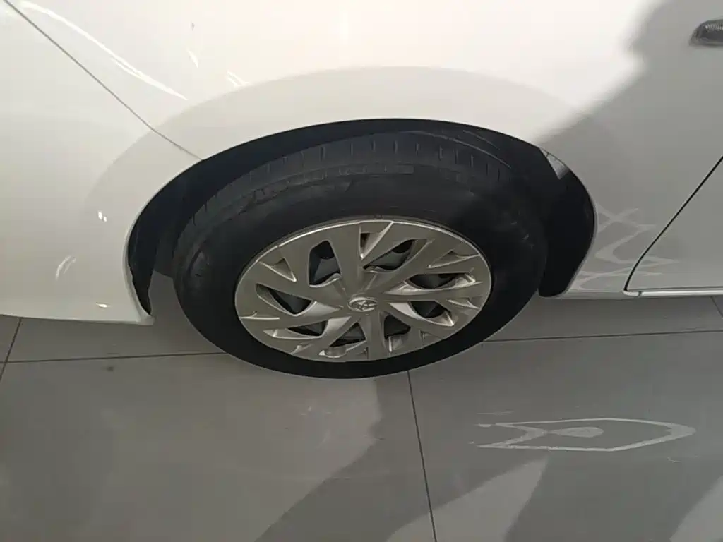 Toyota Vios 2023 — фото 23