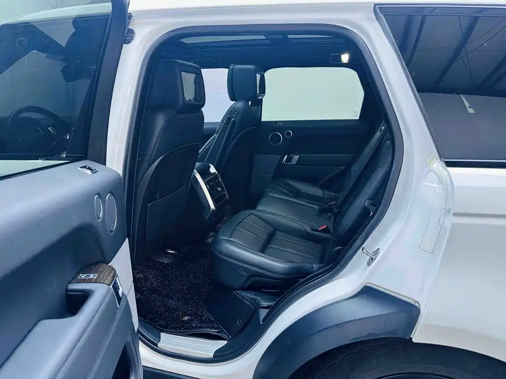 Land Rover Sport PHEV 2019 — фото 17