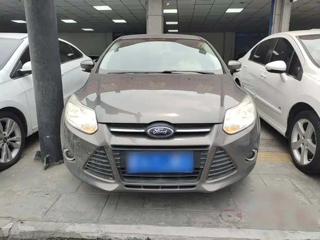 Ford Focus 2015 — фото 3