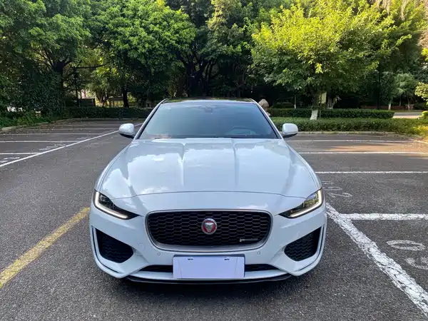 Jaguar XEL 2020