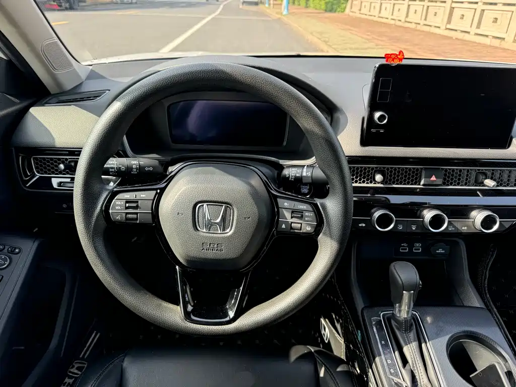 Honda Civic 2024 — фото 10