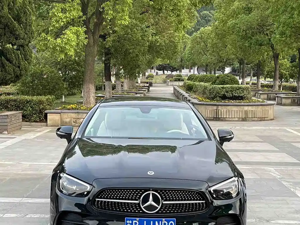 Mercedes-Benz E-Class 2023
