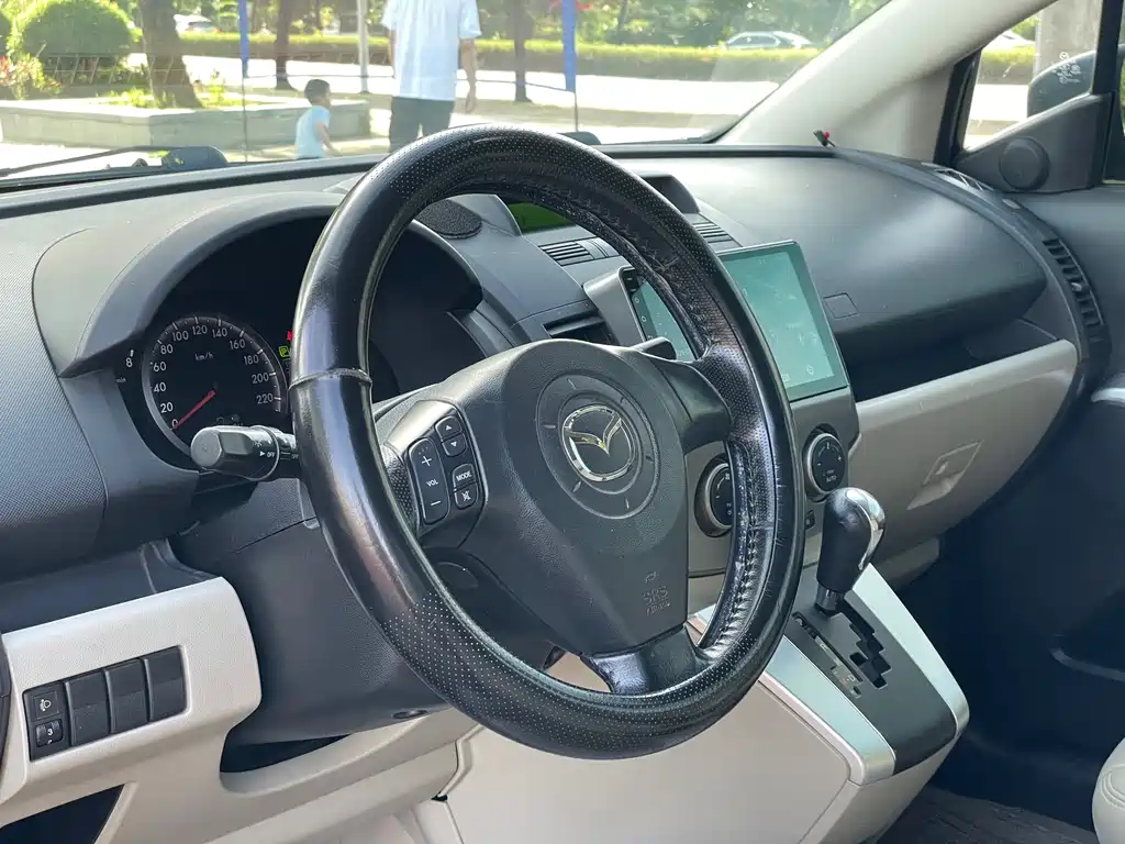Mazda 5 2010