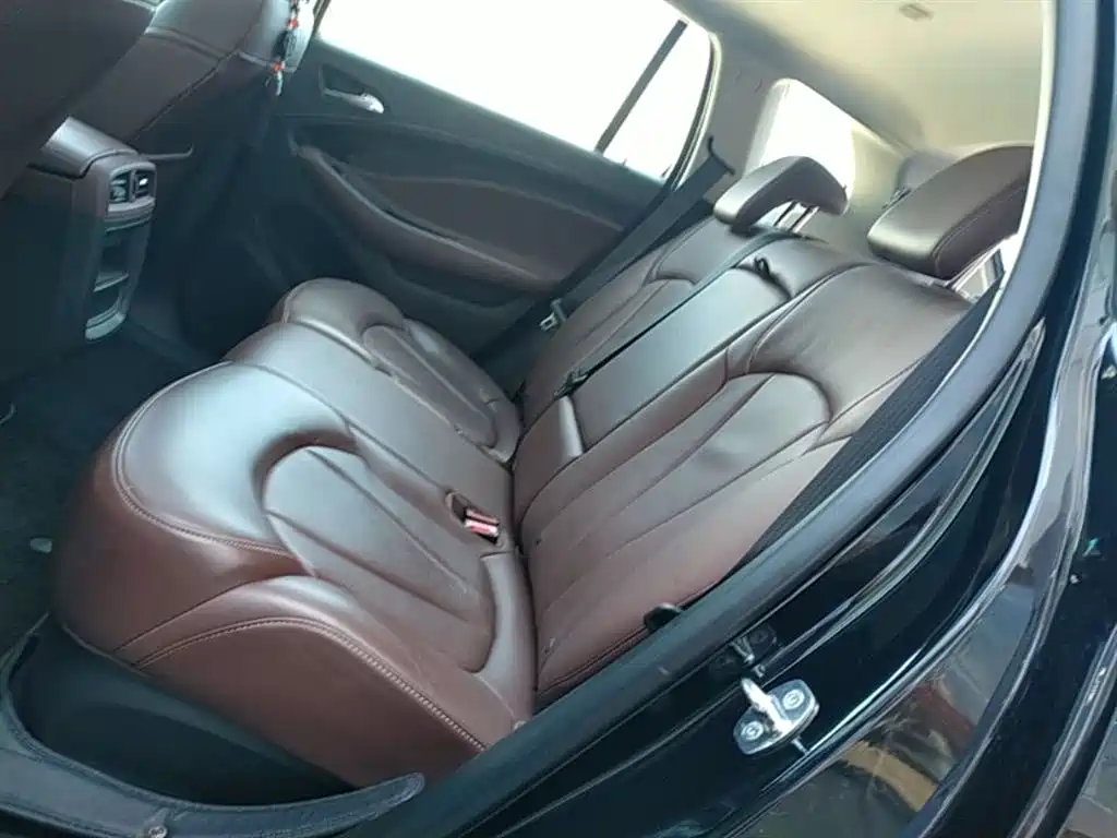 Buick Envision Plus 2021 — фото 17